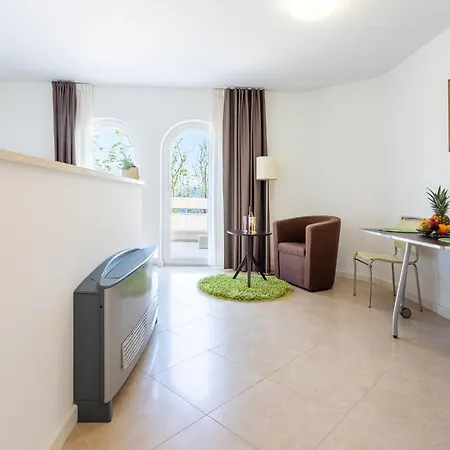 Lejlighed In Der Ersten Etage Mit Meerblick *