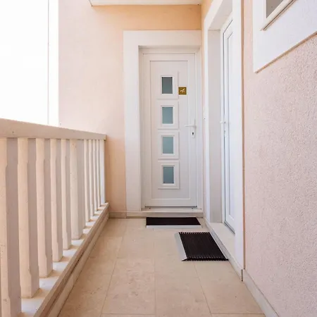 In Der Ersten Etage Mit Meerblick Lejlighed Splitska